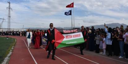 Şırnak Üniversitesinde mezuniyet töreni düzenlendi