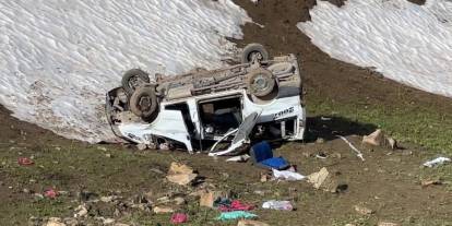 Pancar işçilerini taşıyan araç kaza yaptı: 2 kişi öldü, 7 kişi yaralandı