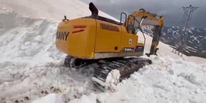 Şırnak’ta Mayıs Ayında 10 Metreyi Bulan Karla Mücadele