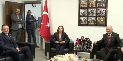 AK Parti, üç bayram aranın ardından CHP'yi ziyaret etti