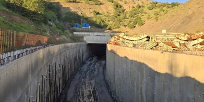 Şırnak-Van Yolunda Sessizlik Endişe Yarattı! Çalışmalar Neden Yavaşladı?