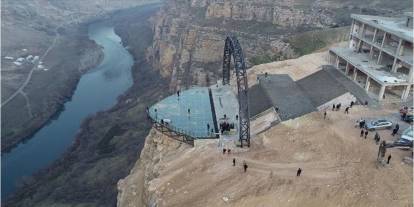 Şırnak’ta Turizme Dev Yatırım! Cehennem Deresi Kanyonu’ndaki Cam Seyir Terası Kiraya Veriliyor