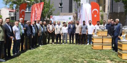 Şırnak’ta Organik Arıcılığa Büyük Destek: 25 Üreticiye Hibe Ekipman Dağıtıldı