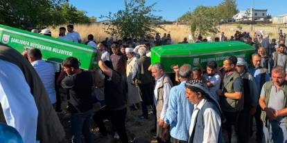 Kazada ölen 3 kardeş yan yana toprağa verildi