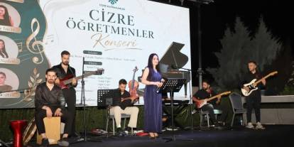 Cizre’de Öğretmen Ve Öğrencilerden Konser