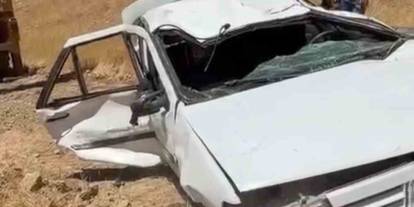 Hurdaya dönen otomobildeki 2 kişi ağır yaralandı