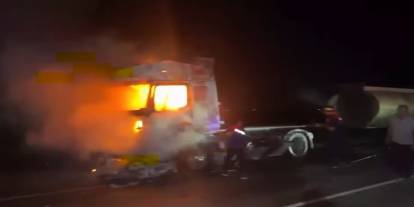 İdil’de Trafik Kazası Sonrası Çıkan Yangın Korkuttu: İtfaiye Faciayı Önledi