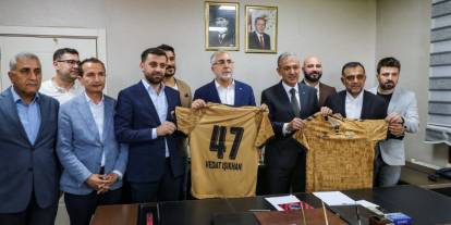 Bakan Işıkhan, Mardin 1969 Spor Kulübünü ziyaret etti