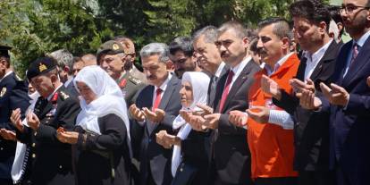 Şırnak'ta 15 Temmuz Etkinlikleri: İlk Durak Şehitlik Oldu