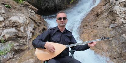 Şırnaklı İsmail Hilal Şarkısıyla Yarasını, Klibiyle Memleketini Anlattı