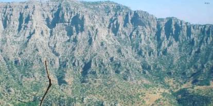 Şırnak'ta 2 kişi mahsur kaldı, kurtarma çalışması başlatıldı