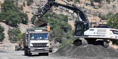 Şırnak'ta Bir İlk! 11 Metre Genişliğinde Yol Yapılıyor