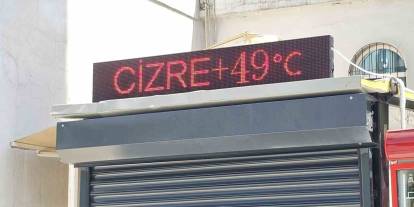 Cizre’de Termometre 49 Dereceyi Gösterdi, Caddeler Boş Kaldı