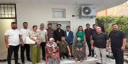 Hz. Nuh’un Torunları Yaşlı Aileye Sahip Çıktı