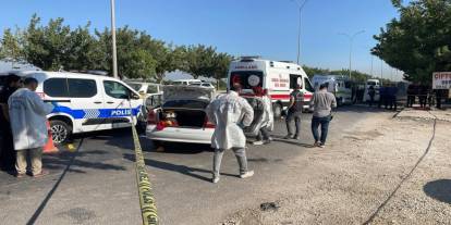 Otomobile silahlı saldırıda 1 kişi öldü, 1 kişi yaralandı