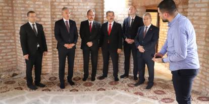 Toplantı Sonrası Valiler Cizre’de Tarihi Yerleri Ziyaret Etti