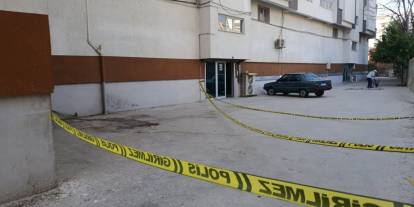 Balkondan düşen 22 yaşındaki kadın hayatını kaybetti
