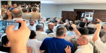 Bir belediye mahkeme kararıyla Ak Parti'ye geçti