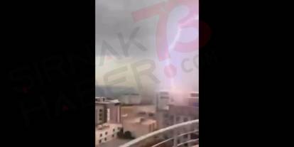 Şırnak’ta Ev Çatısına Yıldırım Düştü: O Anlar Kamerada