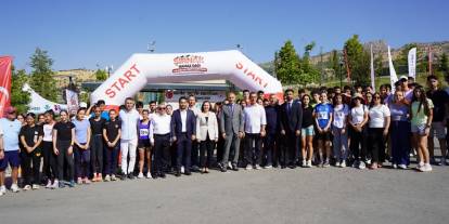 Şırnak’ta Dağ Koşuları Türkiye Şampiyonası Heyecanı: 120 Sporcu Yarıştı