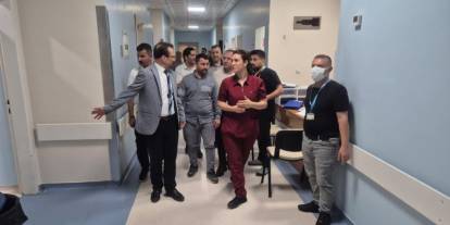 Cizre Devlet Hastanesi’nde başhekim hasta ziyaretlerinde bulundu