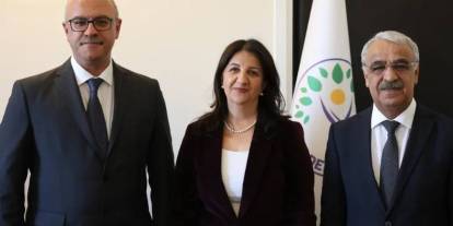 DEM Parti heyeti Öcalan ile görüştü