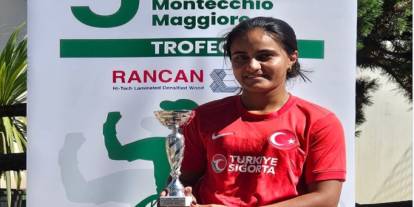 Şırnaklı Milli Sporcu Zeliha Aksak, İtalya’da İkincilik Kazandı