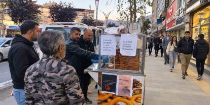 Hakkari’de görenleri şaşırtan ücretsiz tatlı ikramı