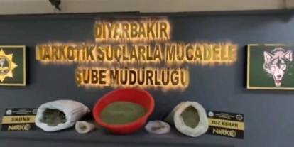 Diyarbakır’da Uyuşturucu Madde, Silah Ve Mermi Ele Geçirildi: 67 Kişi Tutuklandı