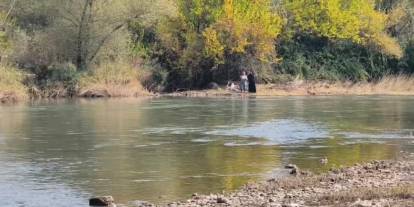 Dicle Nehri’nde mahsur kalan 2 kişi kurtarıldı