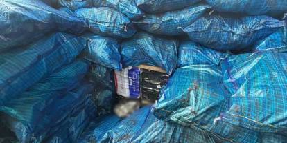 Kömür Çuvallarının Arasından Binlerce Paket Kaçak Sigara Çıktı