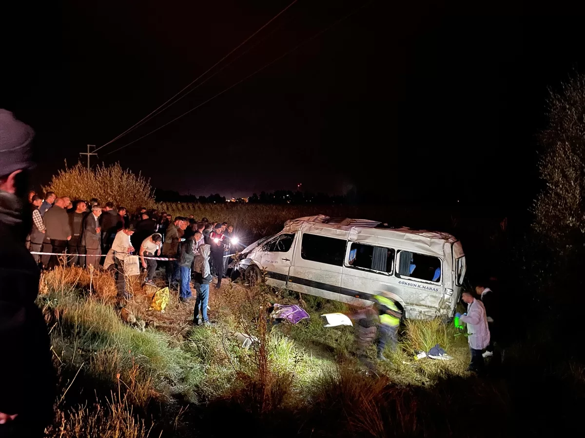 kahramanmarasta-yolcu-minibusunun-devrilmesi-sonucu-1-kisi-oldu-10-kisi-yaralandi-b463472-jpg.webp