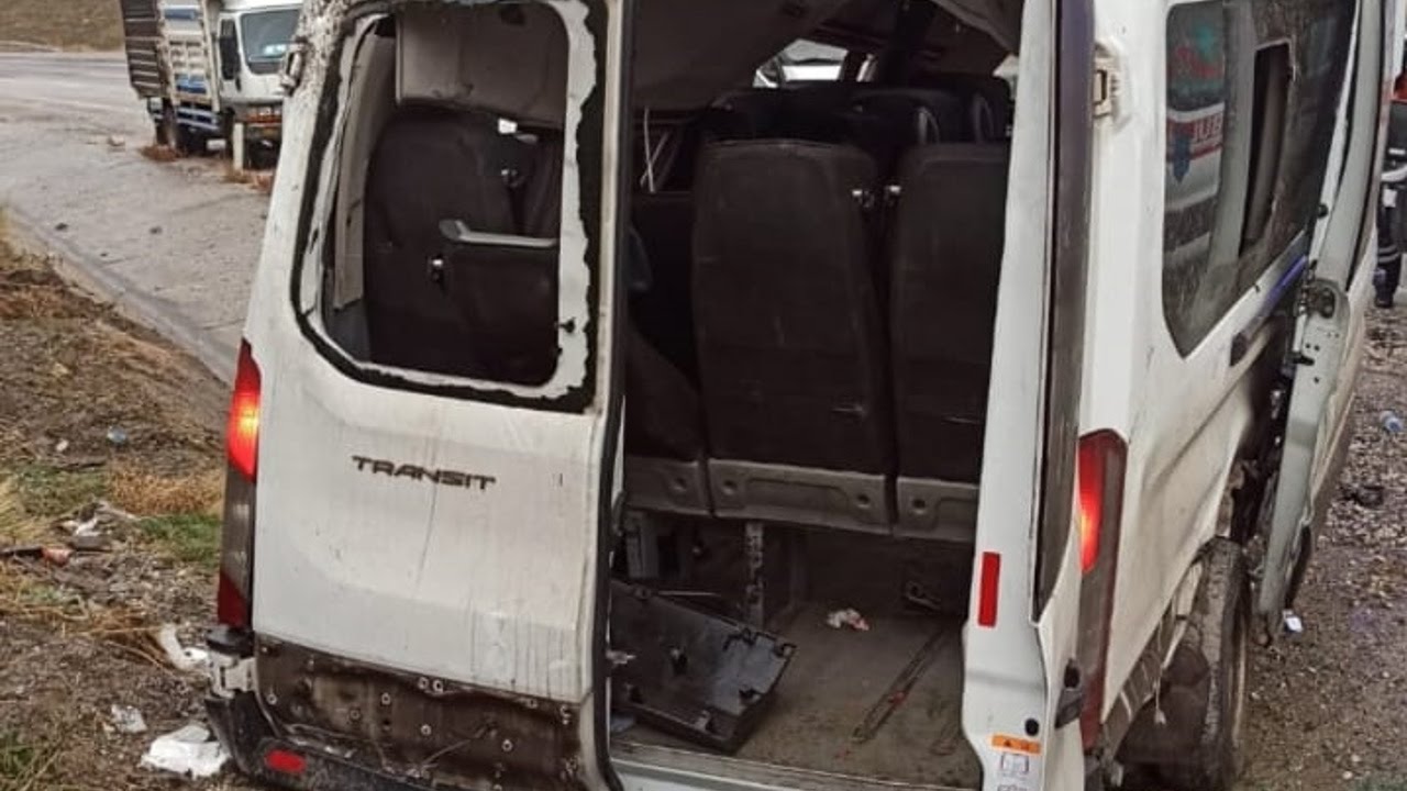 vanda-takla-atan-minibusteki-7-kisi-yaralandi.jpg