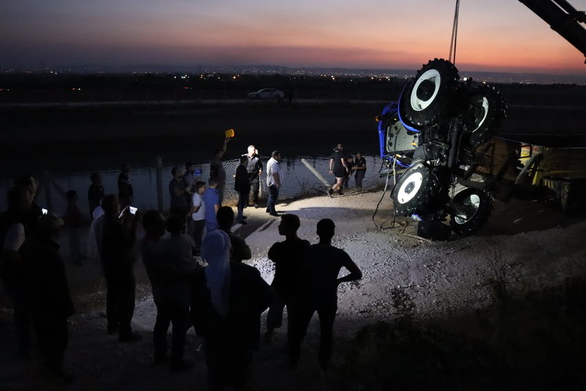 aa-20231105-32677061-32677060-sa.jpg