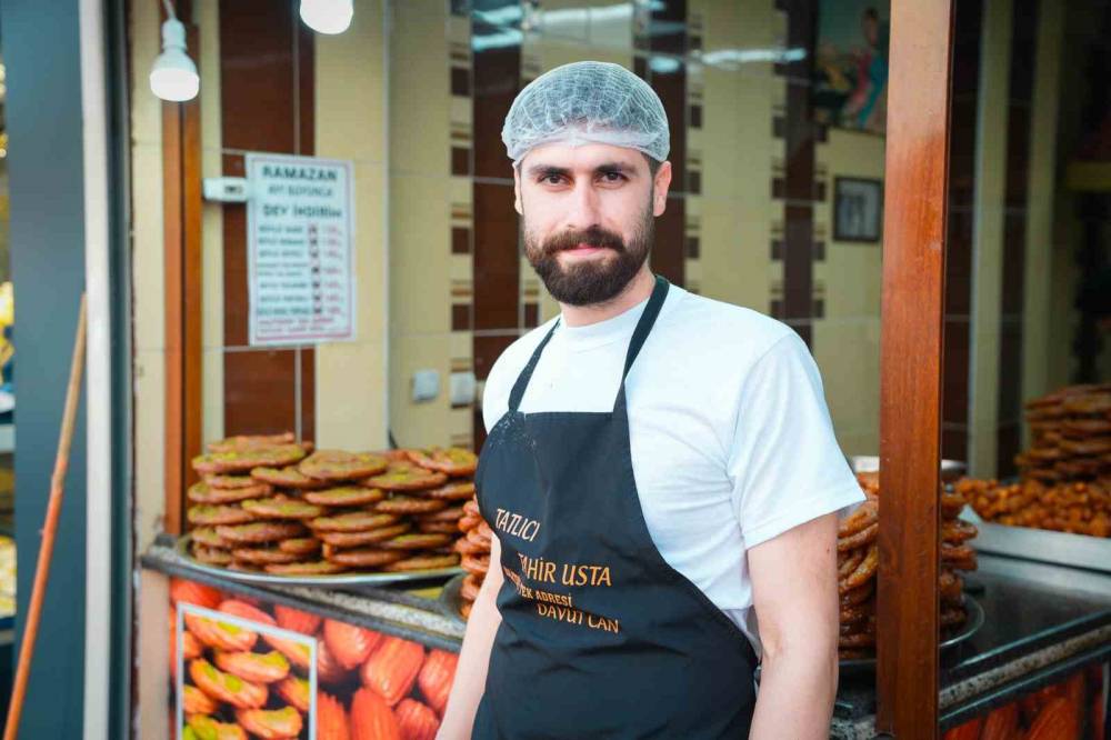 Kızıltepe’de Ramazan Ayında Halka Tatlısı İlgi Artıyor