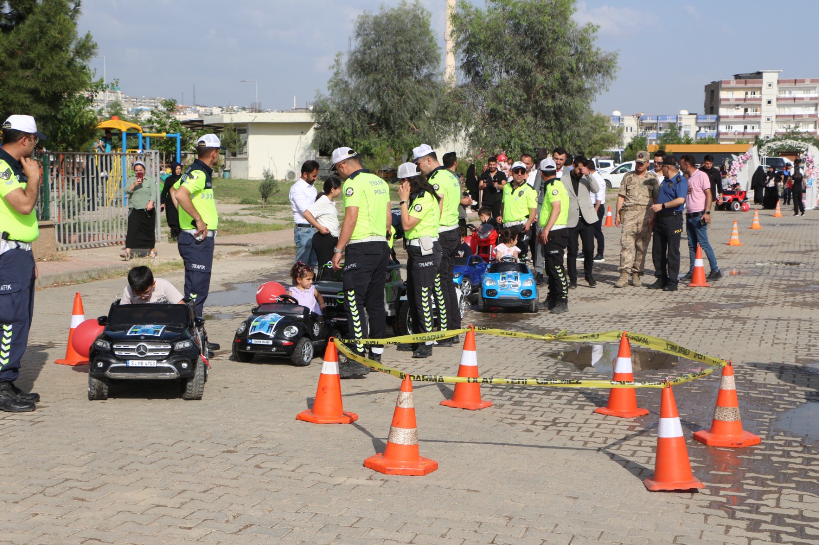 aa-20250507-37871504-37871503-silopide-trafik-ve-ilk-yardim-haftasi-etkinligi-duzenlendi.jpg