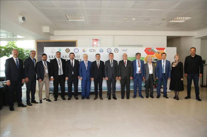 uluslararasi-habur-dis-ticaret-ve-lojistik-kongresi-acilis-konusmalariyla-basladi-f755e580-28ac-4515-b392-d935b4a6bdbe.jpeg