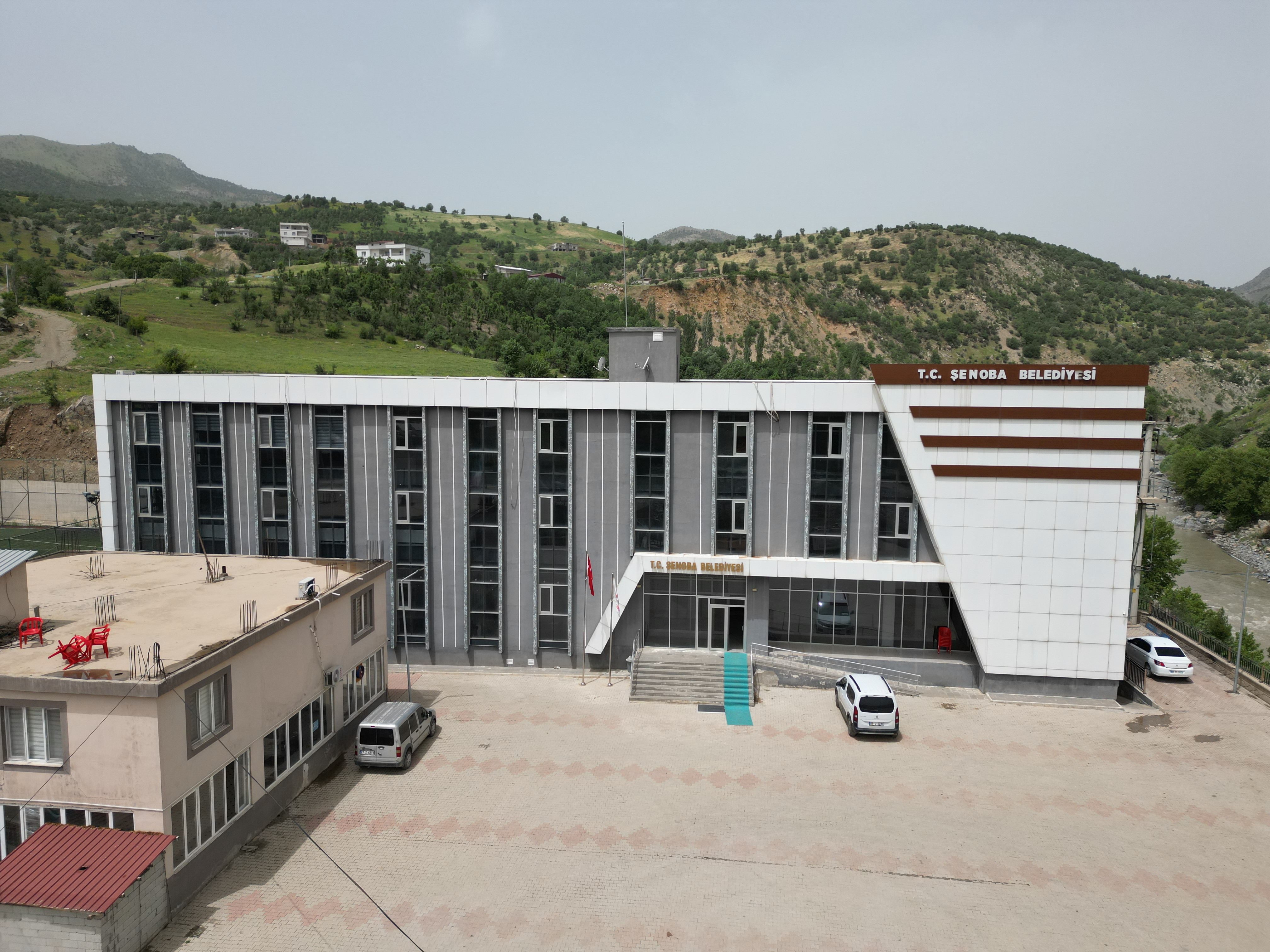 aw454208-01.jpg