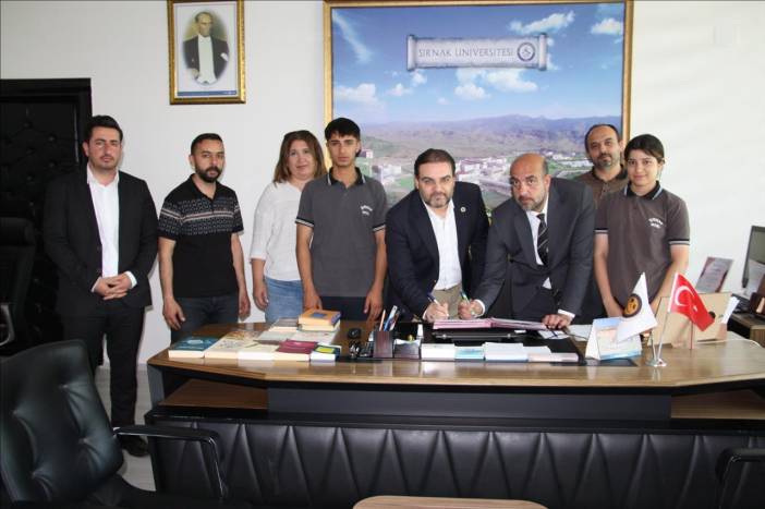 universitemiz-ile-sirnak-endustri-meslek-lisesi-arasinda-protokol-imzalandi-43a9bbd7-d931-4a47-9404-fc2dc71c7751.jpeg