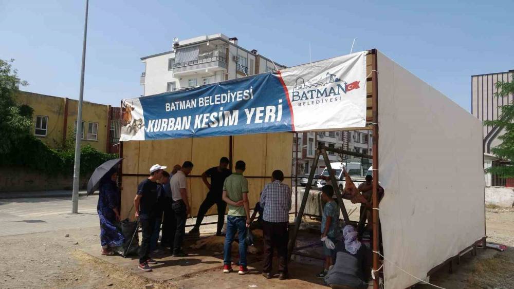 Kurbanlık Satışlarında Yoğunluk Sürüyor