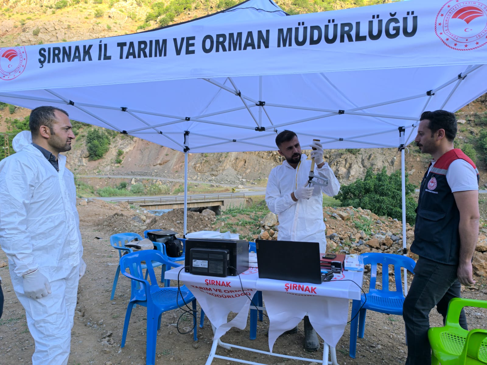 aa-20250611-38245306-38245297-hayvanlarini-yaylalara-goturen-gocerlere-mobil-hizmet.jpg