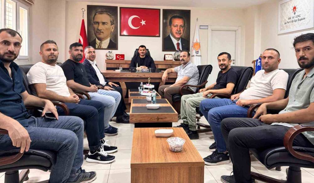 Şırnak'ta Sağlık Sendikası Temsilcileri Toplu Sözleşme İçin Ak Parti'yi Ziyaret Etti
