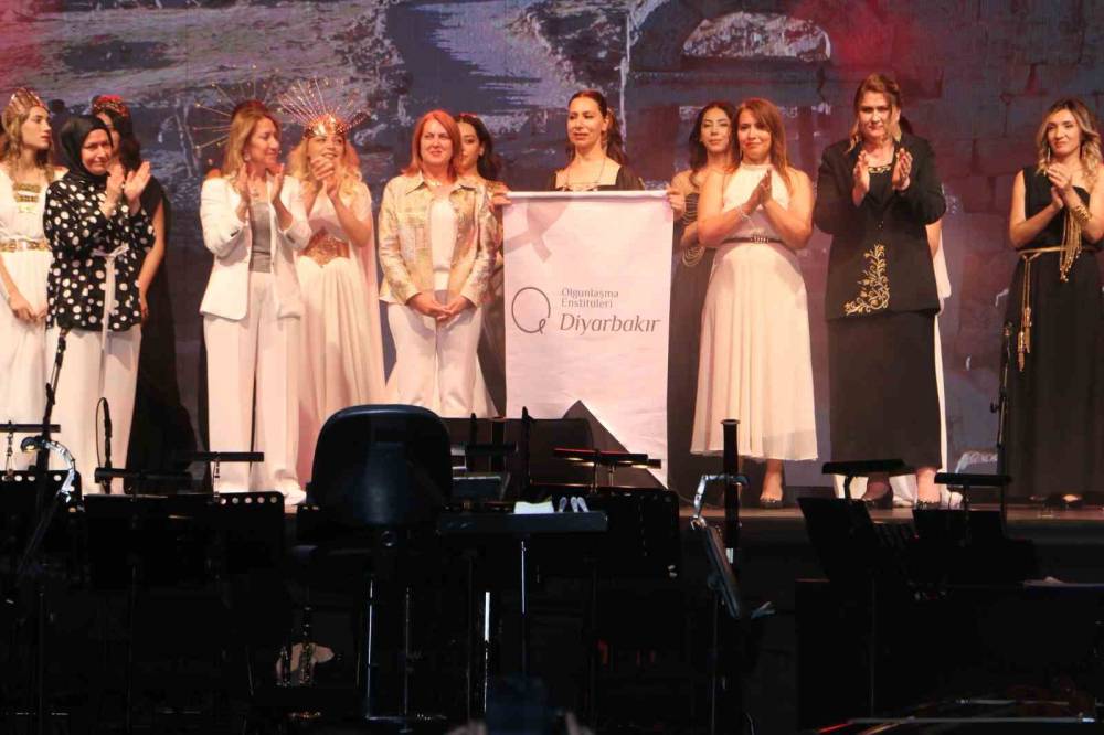 3 Bin Yıllık Zerzevan Kalesi’nde "1. Anadolu Opera Ve Bale Festivali" Düzenlendi