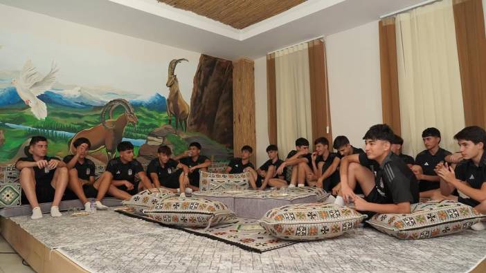 valimiz-sayin-birol-ekici-ile-birlikte-besiktas-jk-u16-takimini-ve-beraberindeki-degerli-kafileyi-belediyemiz-dengbej-evinde-misafir-etmekten-buyuk-mutluluk-duyduk-genc-sporcularimizla-hem-guzel-bi-2.jpg