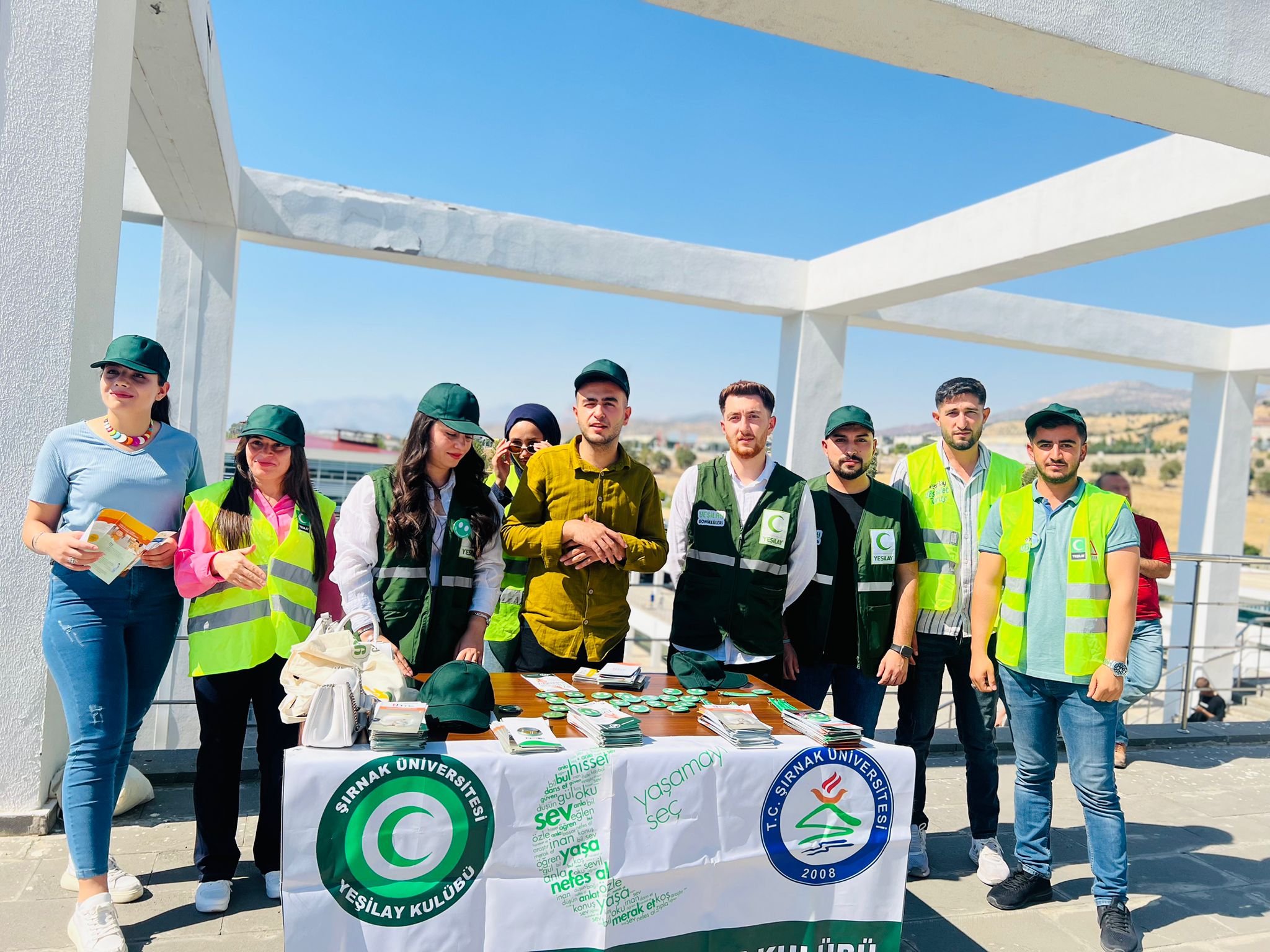 aa-20250626-38392105-38392094-yesilay-sirnakta-bagimlilikla-mucadele-icin-4-yilda-yaklasik-17-bin-kisiye-ulasti.jpg