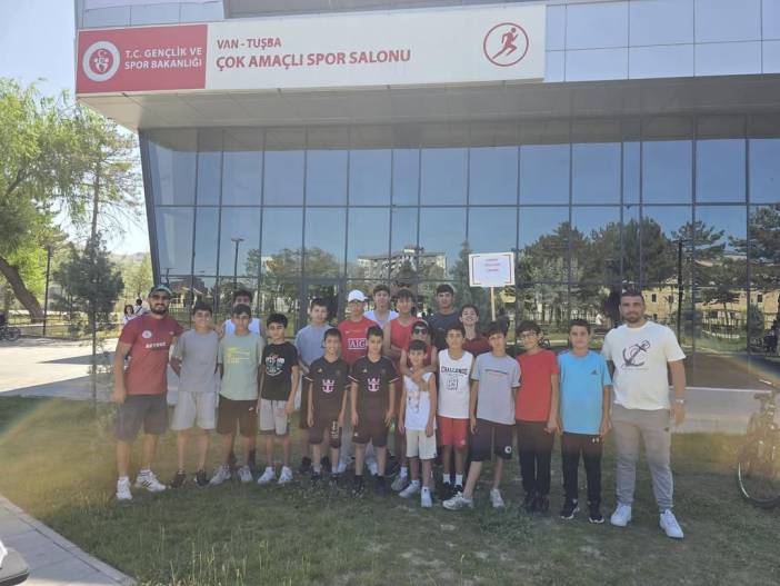 triatlon-sporcularimizdan-guzel-basarivan-da-duzenlenen-triatlon-bolgesel-ligi-2-etap-van-duatlonunda-m2-kategorisi-heval-serzan-altan-sampiyonsiyar-kabakm1-kategorisirustem-arges-aslanyildizl.jpg