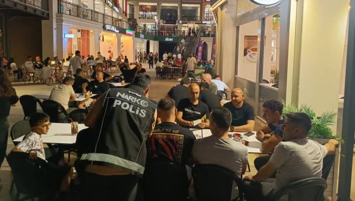 sirnak-merkez-yeni-avmde-narko-nokta-etkinligi-sirnak-narkotik-suclarla-mucadele-sube-1.jpg