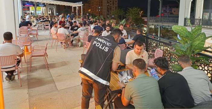 sirnak-merkez-yeni-avmde-narko-nokta-etkinligi-sirnak-narkotik-suclarla-mucadele-sube-2.jpg