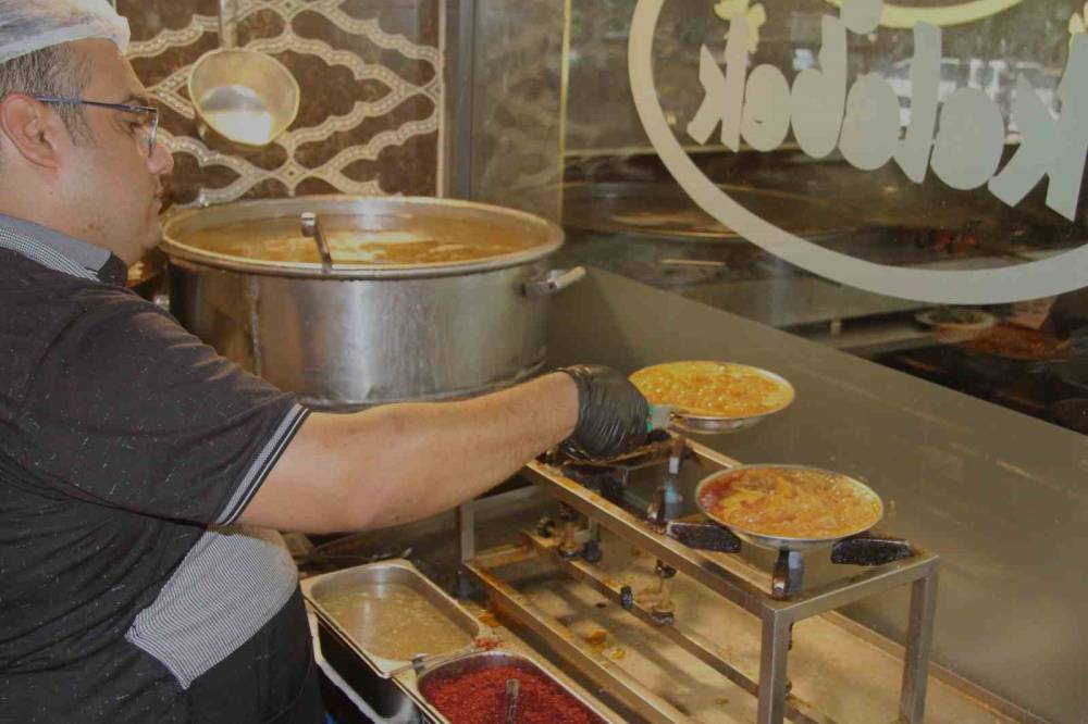 12 Saat Piştikten Sonra Sofraya Gelen Lezzet: Beyran