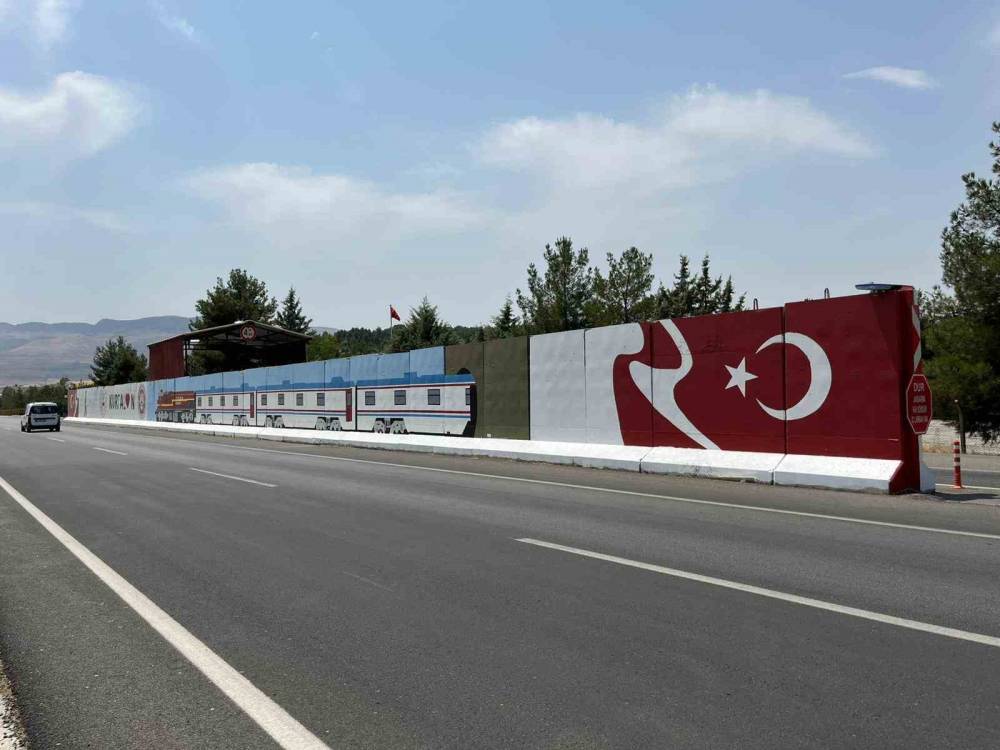 Kurtalan Ekspresi Motifli Güvenlik Noktaları Dikkat Çekiyor
